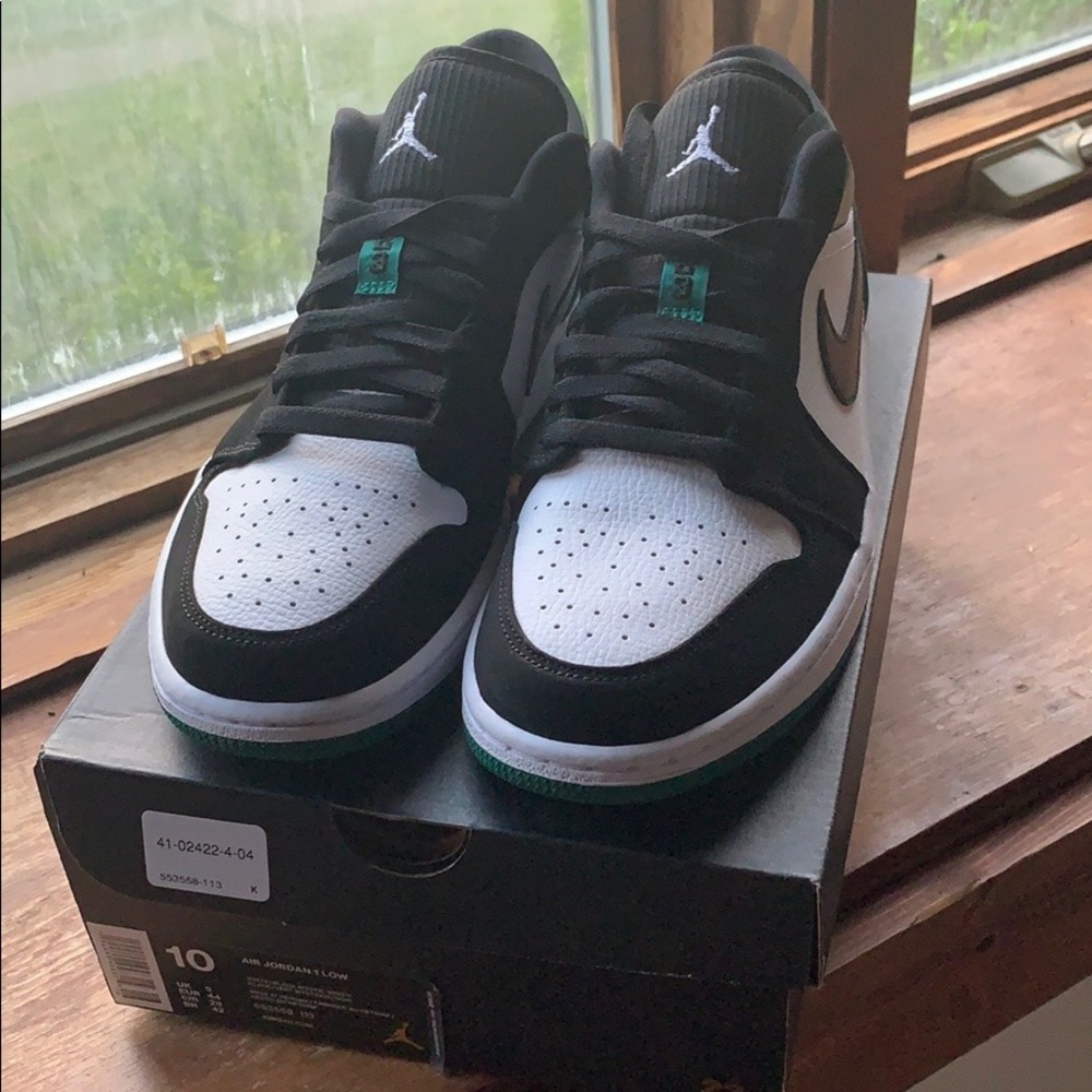 Air Jordan 1 Low (Brand New) - Picture 1 of 3